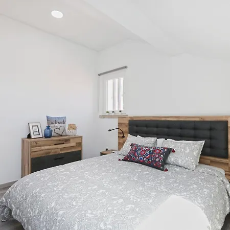 Mar Apartment *